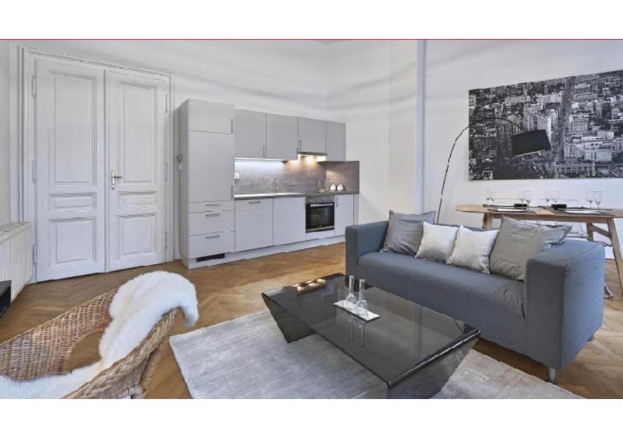 Luxurious, 2 Min To Casino And Roemertherme Apartment Baden Luaran gambar
