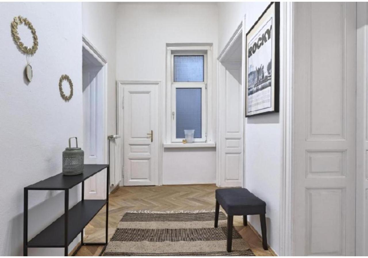 Luxurious, 2 Min To Casino And Roemertherme Apartment Baden Luaran gambar