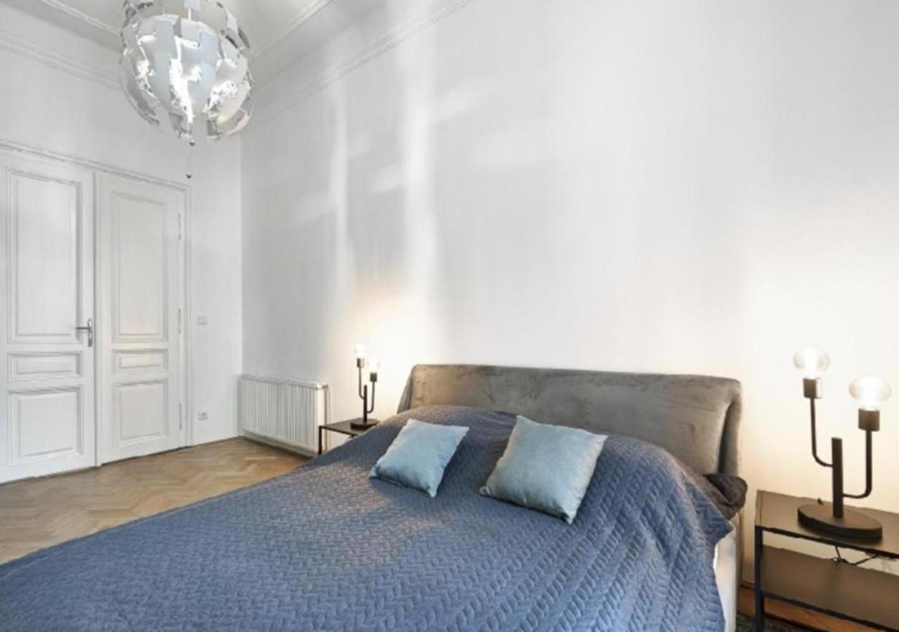 Luxurious, 2 Min To Casino And Roemertherme Apartment Baden Luaran gambar