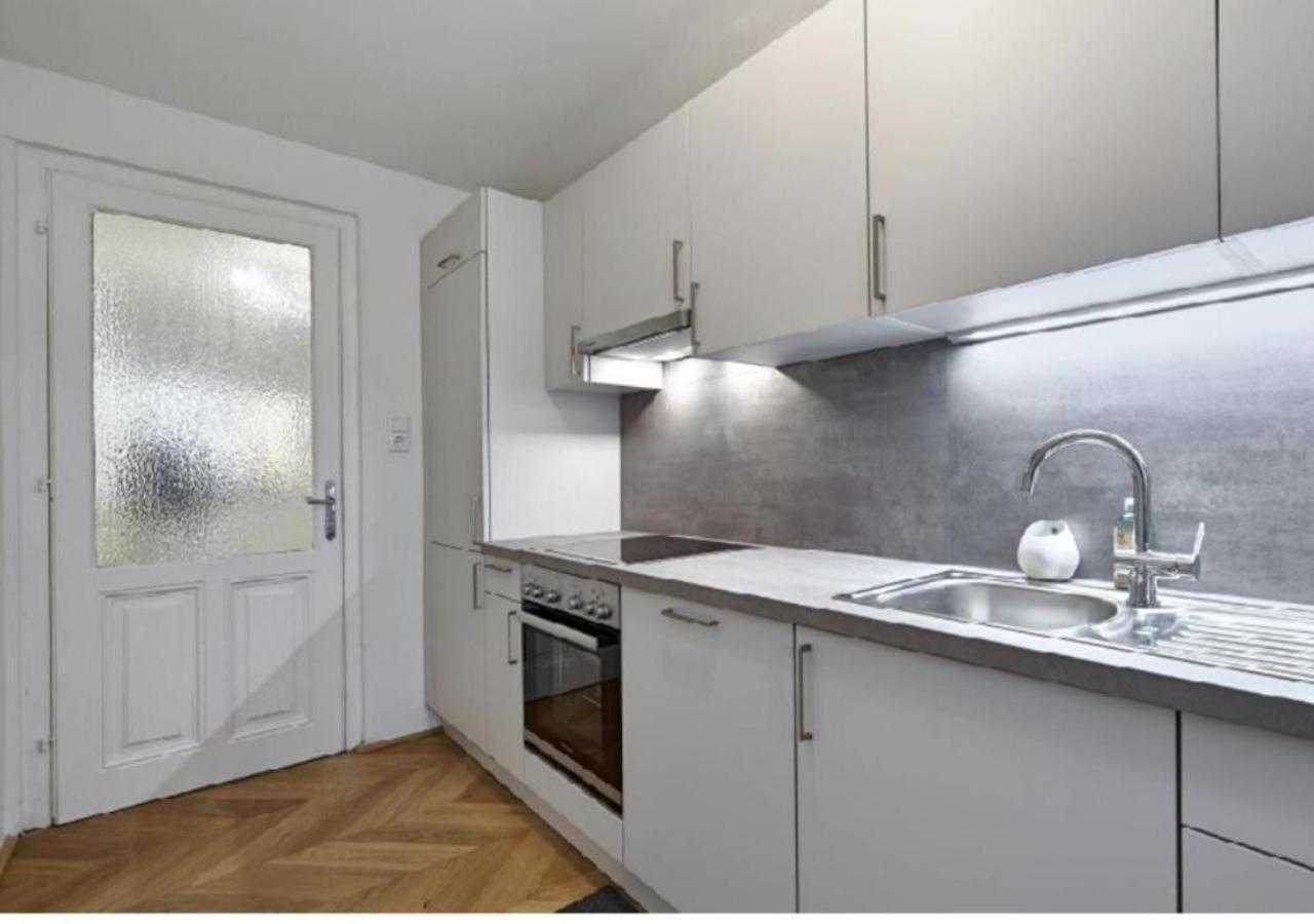 Luxurious, 2 Min To Casino And Roemertherme Apartment Baden Luaran gambar