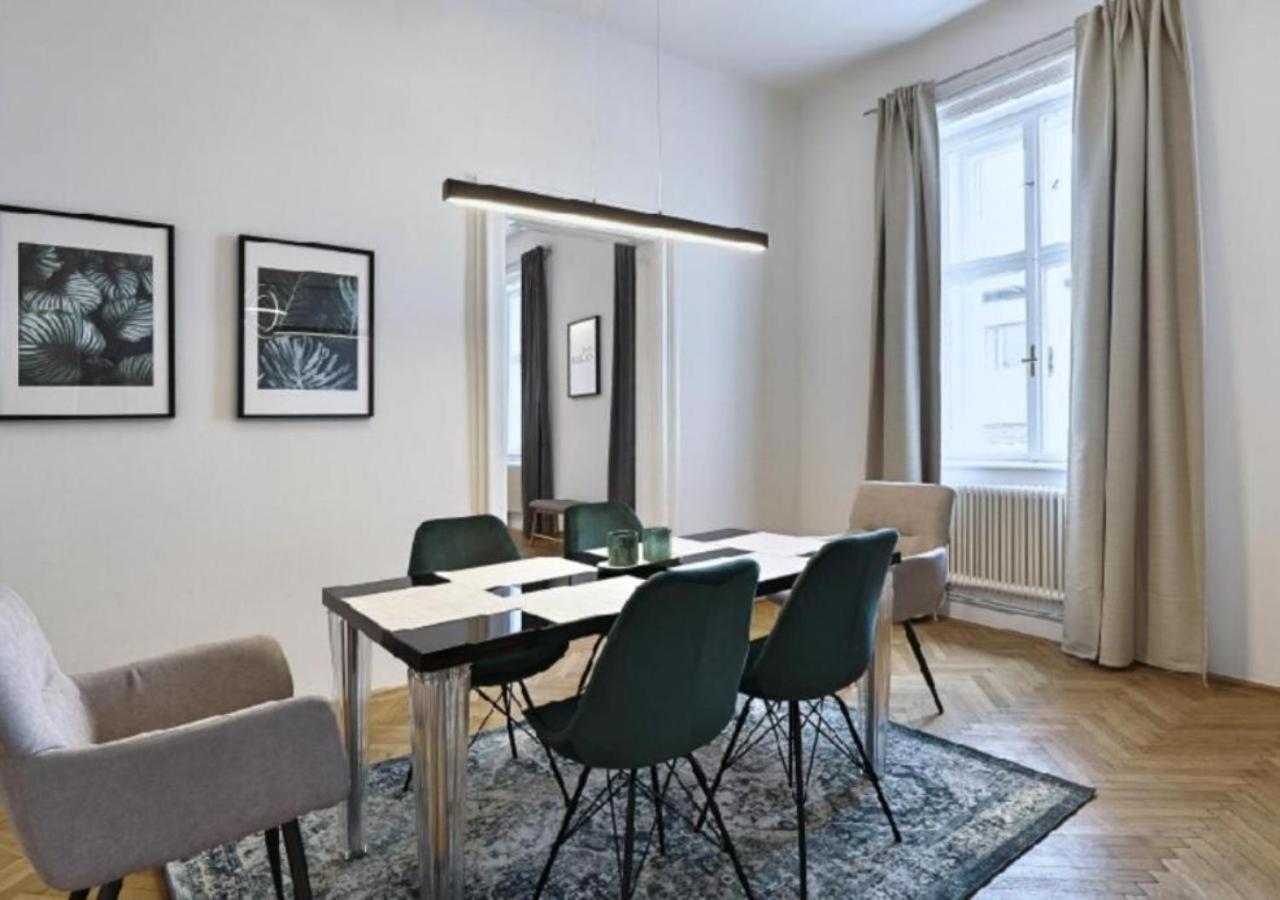 Luxurious, 2 Min To Casino And Roemertherme Apartment Baden Luaran gambar
